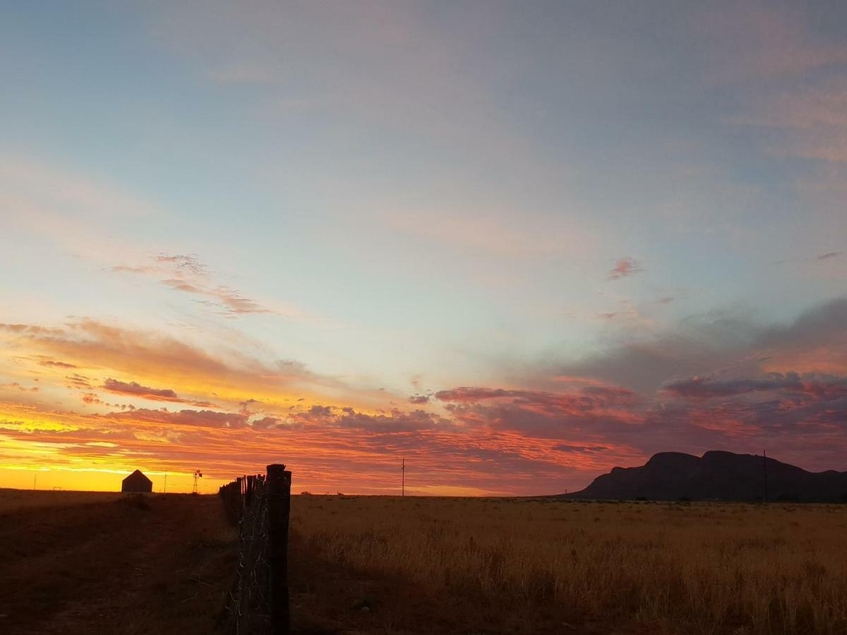 Thabile Lodge Oudtshoorn Kültér fotó